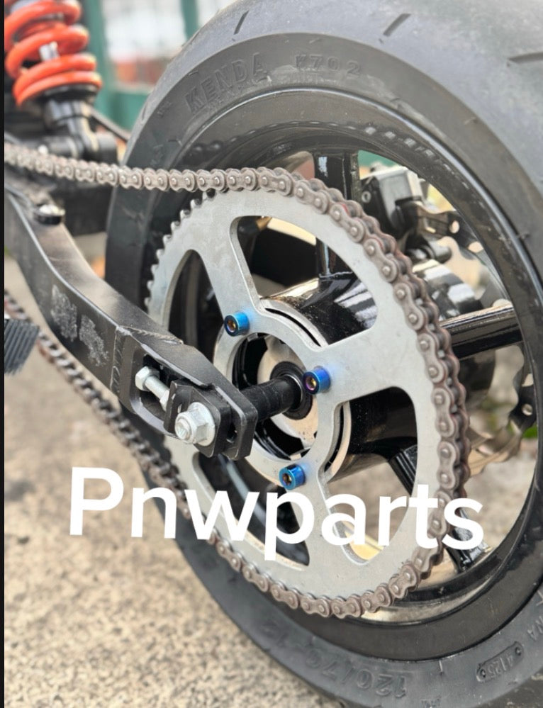 Tuttio sprocket bolts (4)