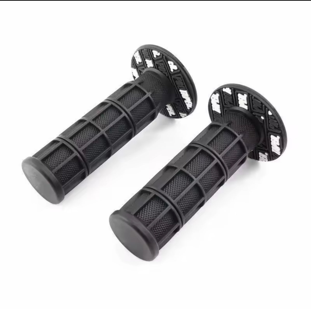 Black grips ( pre order