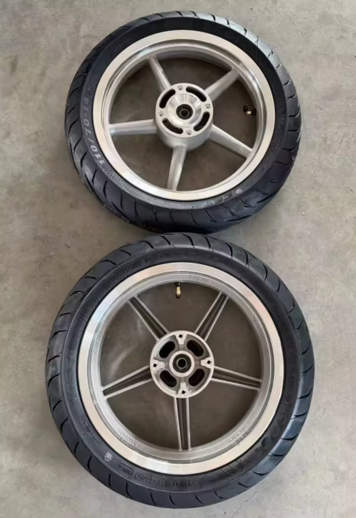 Kenda Supermotos (14in)