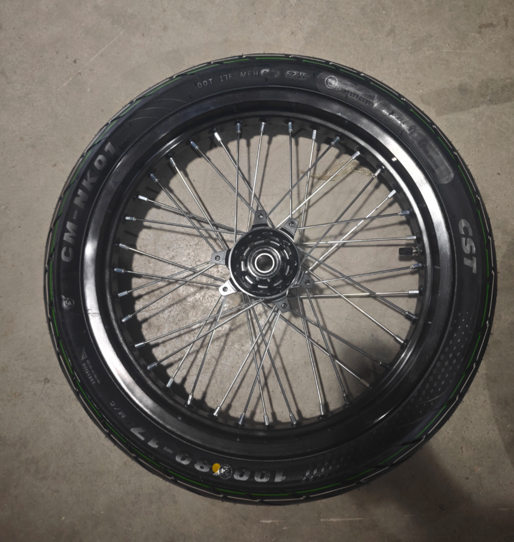 Ultra Bee Supermotos (17in)